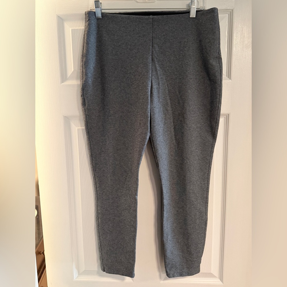 Lysse leggings with zipper on back   SZ XL